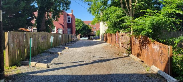 214 W Marshall St, Richmond, VA 23220