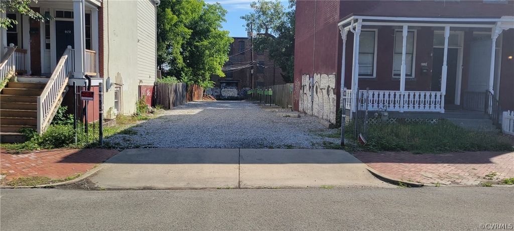 214 W Marshall St, Richmond, VA 23220