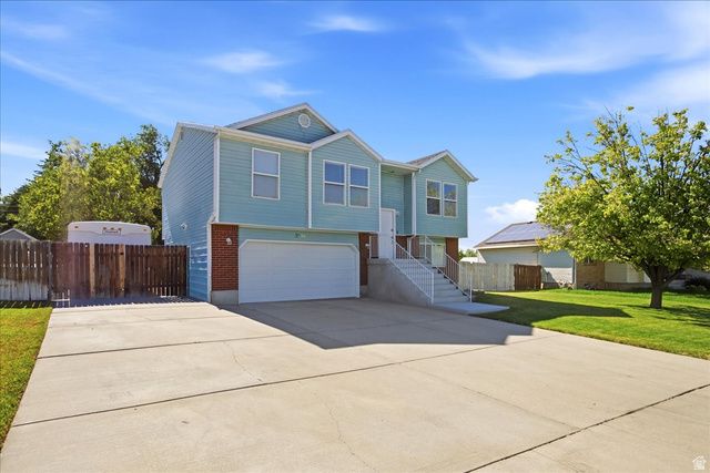3016 S FETZER DR, Magna, UT 84044