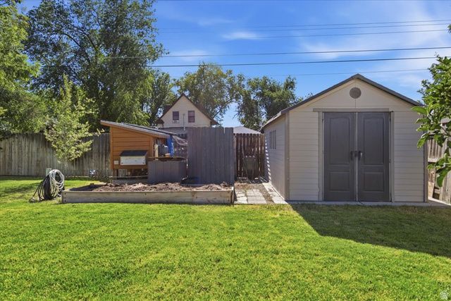 3016 S FETZER DR, Magna, UT 84044
