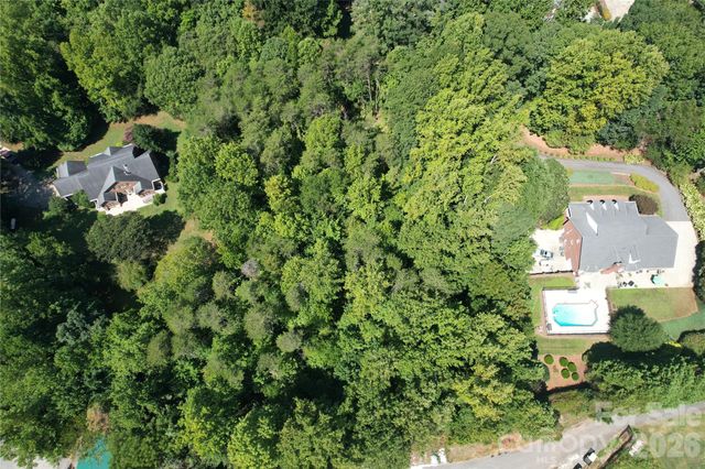 3924 Deer Run Drive NE, Conover, NC 28613