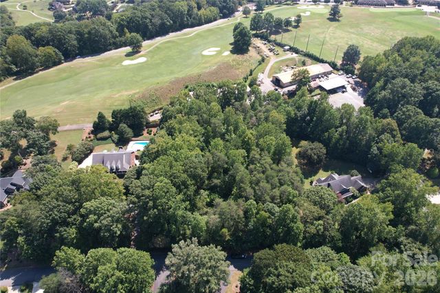 3924 Deer Run Drive NE, Conover, NC 28613