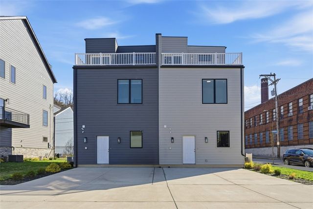 905 Rickenbach St, East Allegheny, PA 15212