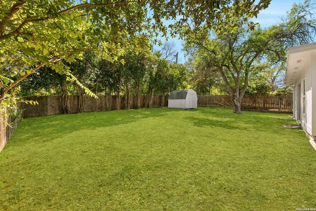 210 Fantasia St, San Antonio, TX 78216
