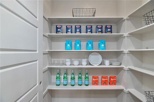 6101 Barth Road, Shawnee, KS 66226