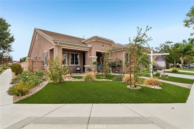 1645 Camino Cresta, Hemet, CA 92545