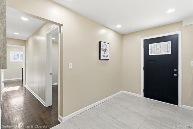 17901 Inkster Road, Brownstown Charter Township, MI 48174