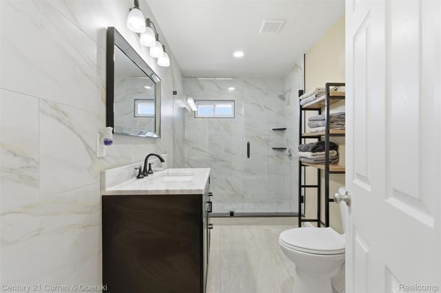 17901 Inkster Road, Brownstown Charter Township, MI 48174