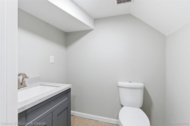 17901 Inkster Road, Brownstown Charter Township, MI 48174