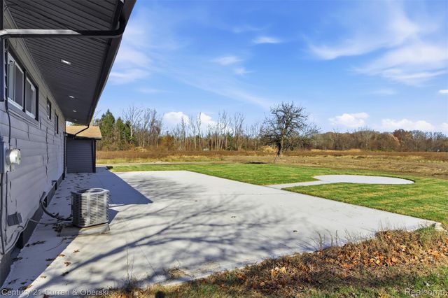 17901 Inkster Road, Brownstown Charter Township, MI 48174