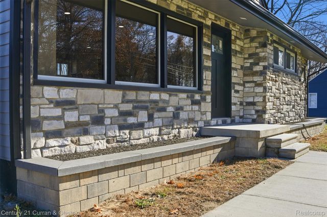 17901 Inkster Road, Brownstown Charter Township, MI 48174