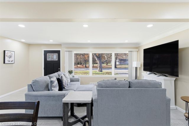 17901 Inkster Road, Brownstown Charter Township, MI 48174