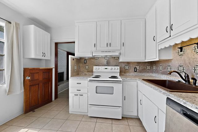 2529 Cardenas Drive NE, Albuquerque, NM 87110