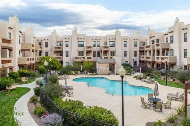 1405 Vegas Verdes 249, Santa Fe, NM 87507