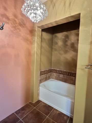 1405 Vegas Verdes 249, Santa Fe, NM 87507