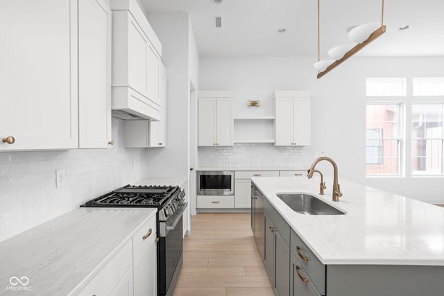 17338 Ditch Road, Westfield, IN 46074