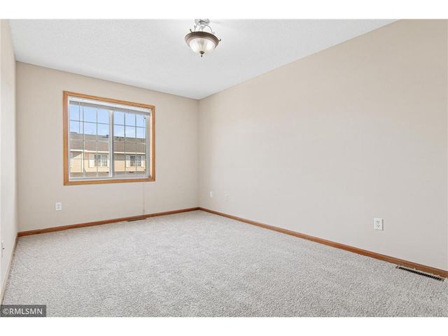 2509 Cobble Hill Court #H, Woodbury, MN 55125