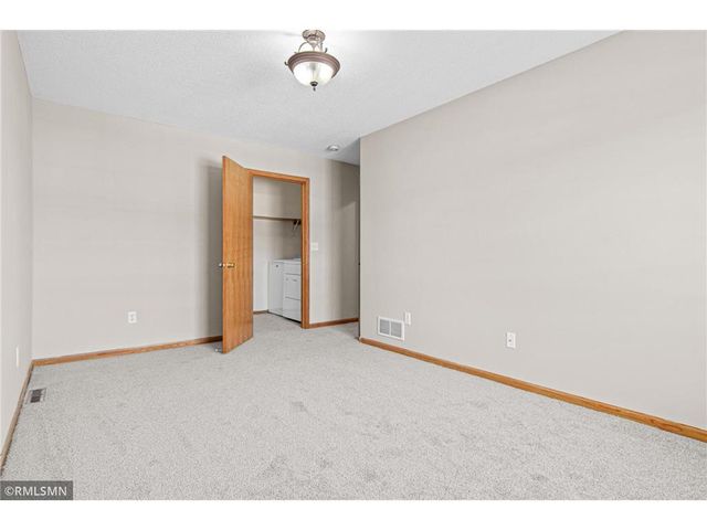 2509 Cobble Hill Court #H, Woodbury, MN 55125