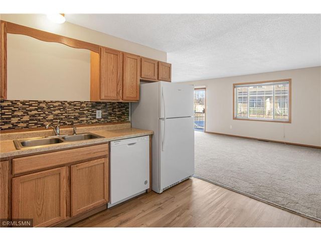 2509 Cobble Hill Court #H, Woodbury, MN 55125