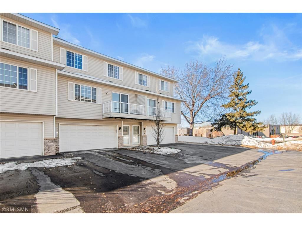 2509 Cobble Hill Court #H, Woodbury, MN 55125