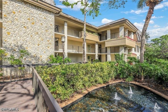 5954 Pelican Bay BLVD 222, Naples, FL 34108