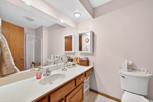 2708 Greenwood Acres Drive 2708, Dekalb, IL 60115