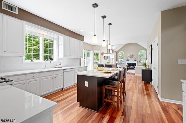 4 Hastings Rd, Montgomery Twp., NJ 08502