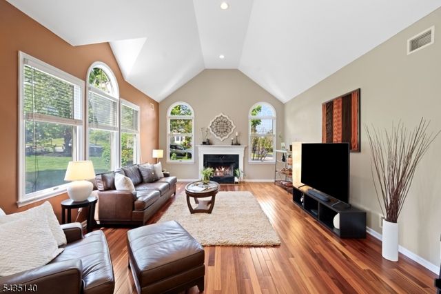 4 Hastings Rd, Montgomery Twp., NJ 08502