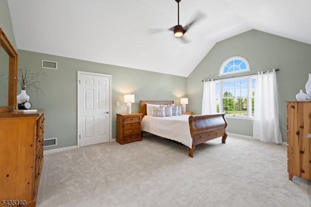 4 Hastings Rd, Montgomery Twp., NJ 08502
