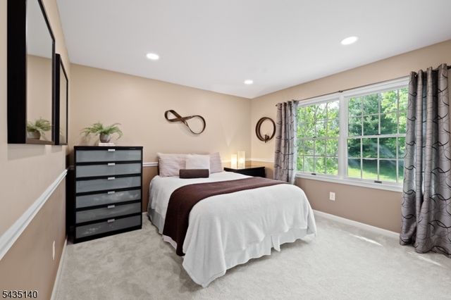 4 Hastings Rd, Montgomery Twp., NJ 08502