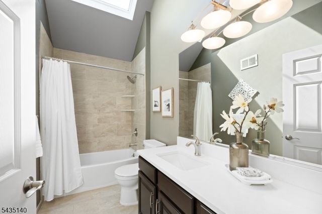 4 Hastings Rd, Montgomery Twp., NJ 08502