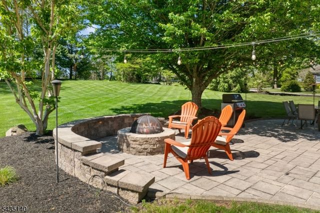 4 Hastings Rd, Montgomery Twp., NJ 08502
