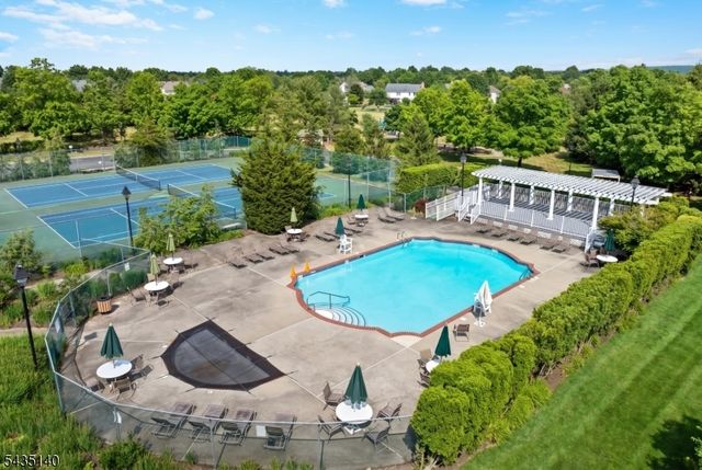 4 Hastings Rd, Montgomery Twp., NJ 08502