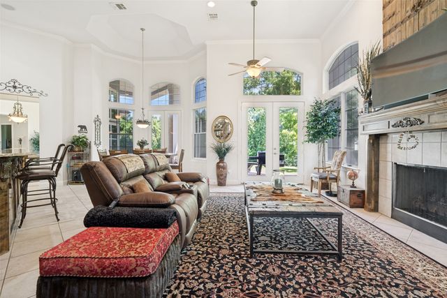 105 Sedalia Drive, Fort Worth, TX 76108