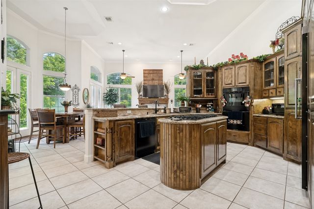 105 Sedalia Drive, Fort Worth, TX 76108