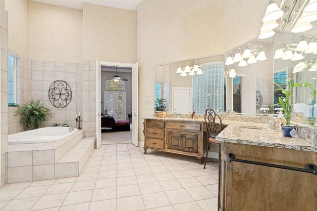 105 Sedalia Drive, Fort Worth, TX 76108