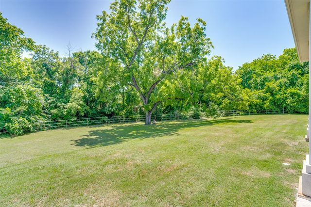 105 Sedalia Drive, Fort Worth, TX 76108