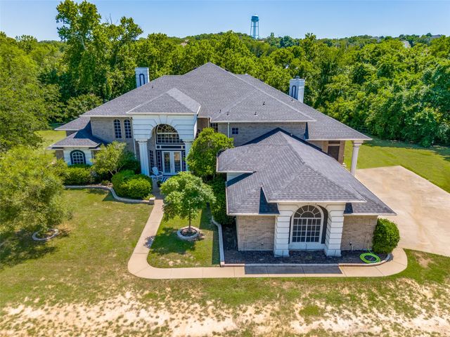 105 Sedalia Drive, Fort Worth, TX 76108