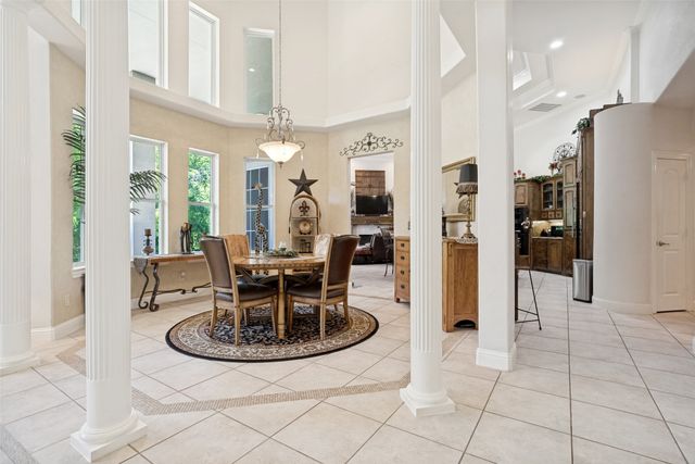 105 Sedalia Drive, Fort Worth, TX 76108
