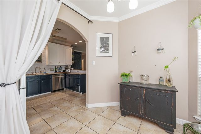 4114 Cross River Dr, Corpus Christi, TX 78410