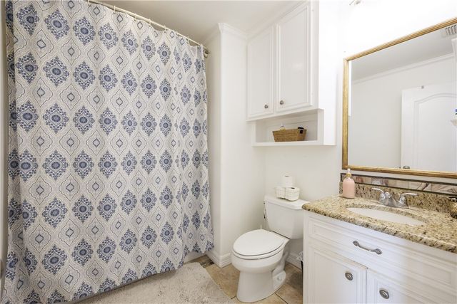 4114 Cross River Dr, Corpus Christi, TX 78410