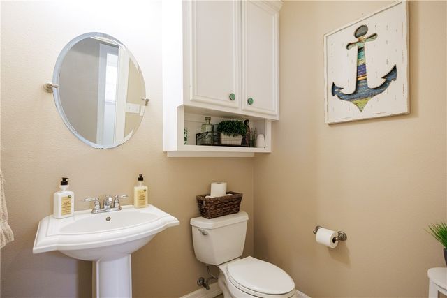 4114 Cross River Dr, Corpus Christi, TX 78410