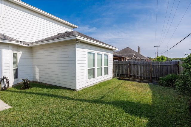 4114 Cross River Dr, Corpus Christi, TX 78410