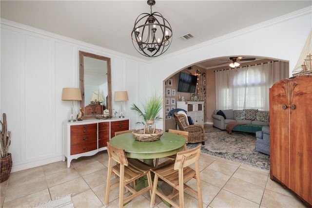 4114 Cross River Dr, Corpus Christi, TX 78410