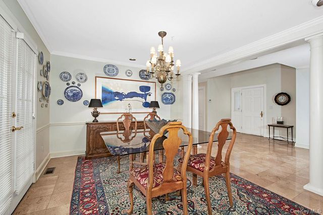 5 Wyndham Close, White Plains, NY 10605