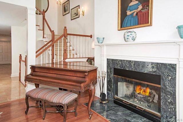 5 Wyndham Close, White Plains, NY 10605