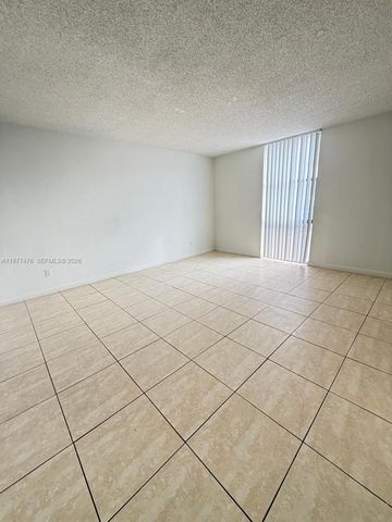 13499 Biscayne Blvd 1114, North Miami, FL 33181