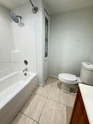 13499 Biscayne Blvd 1114, North Miami, FL 33181