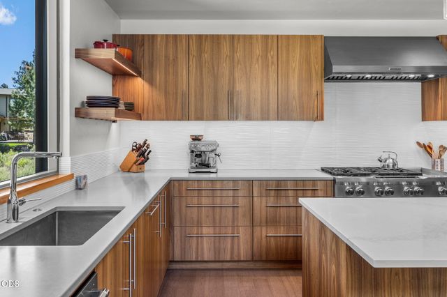 19460 Randall Court, Bend, OR 97702