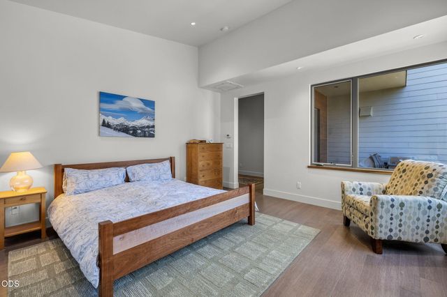 19460 Randall Court, Bend, OR 97702